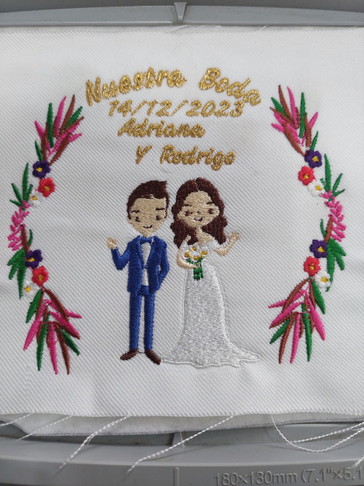 Bordado con motivo de boda