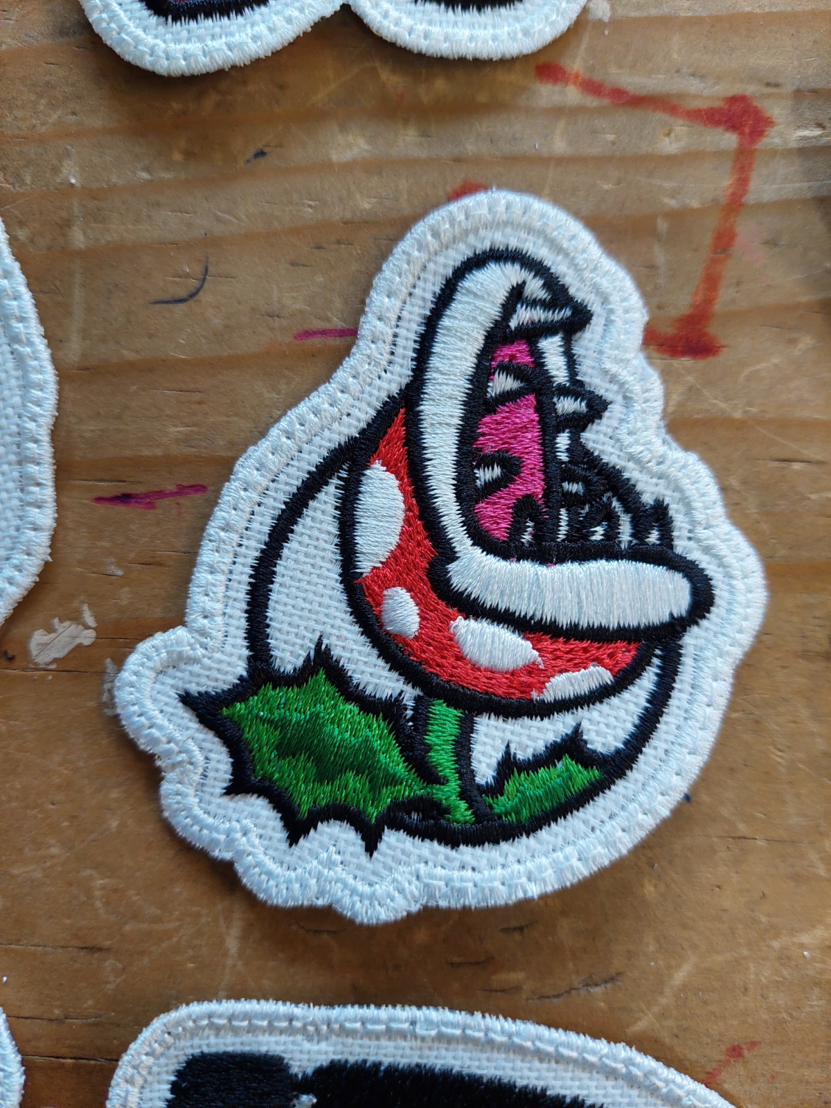 Parche bordado de planta carnívora